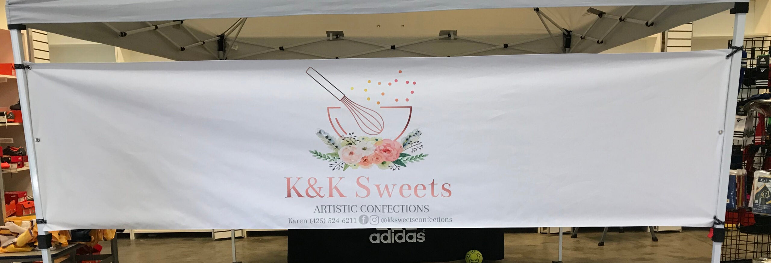Long customer banner white with logo